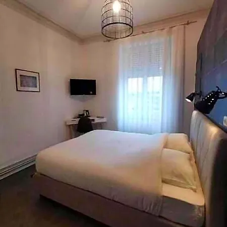 Les Portes D'or